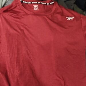 Reebok active tee size extra large